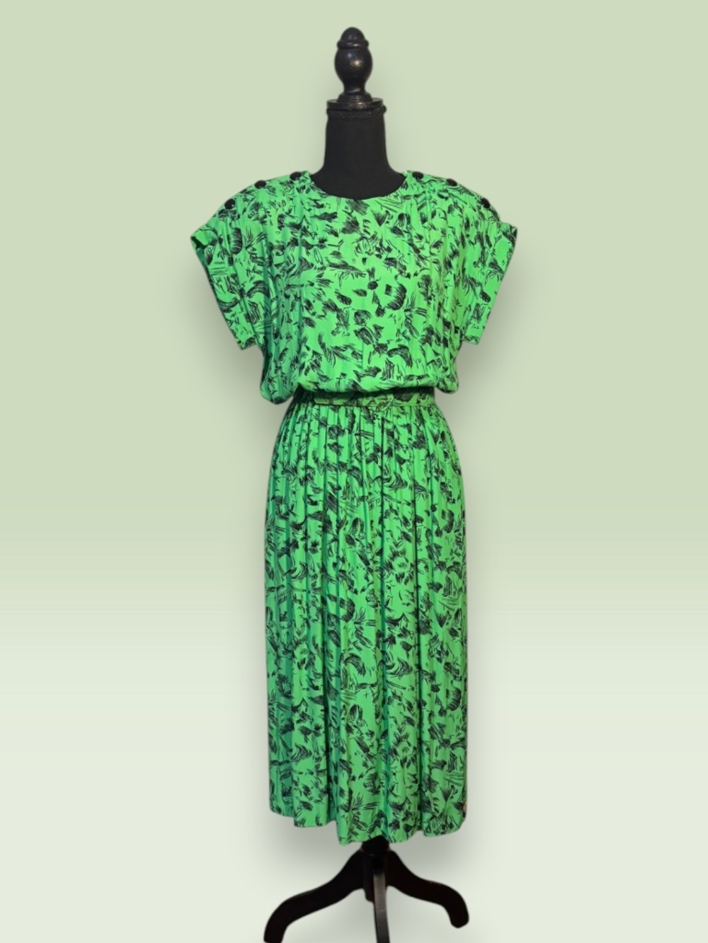Liz Claiborne Bright Green and Black Abstract Print Midi Dress